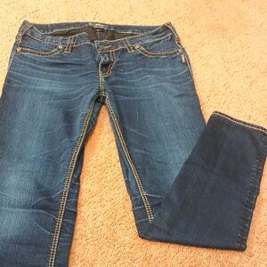 Suki by silver mid rise super skinny W34L31